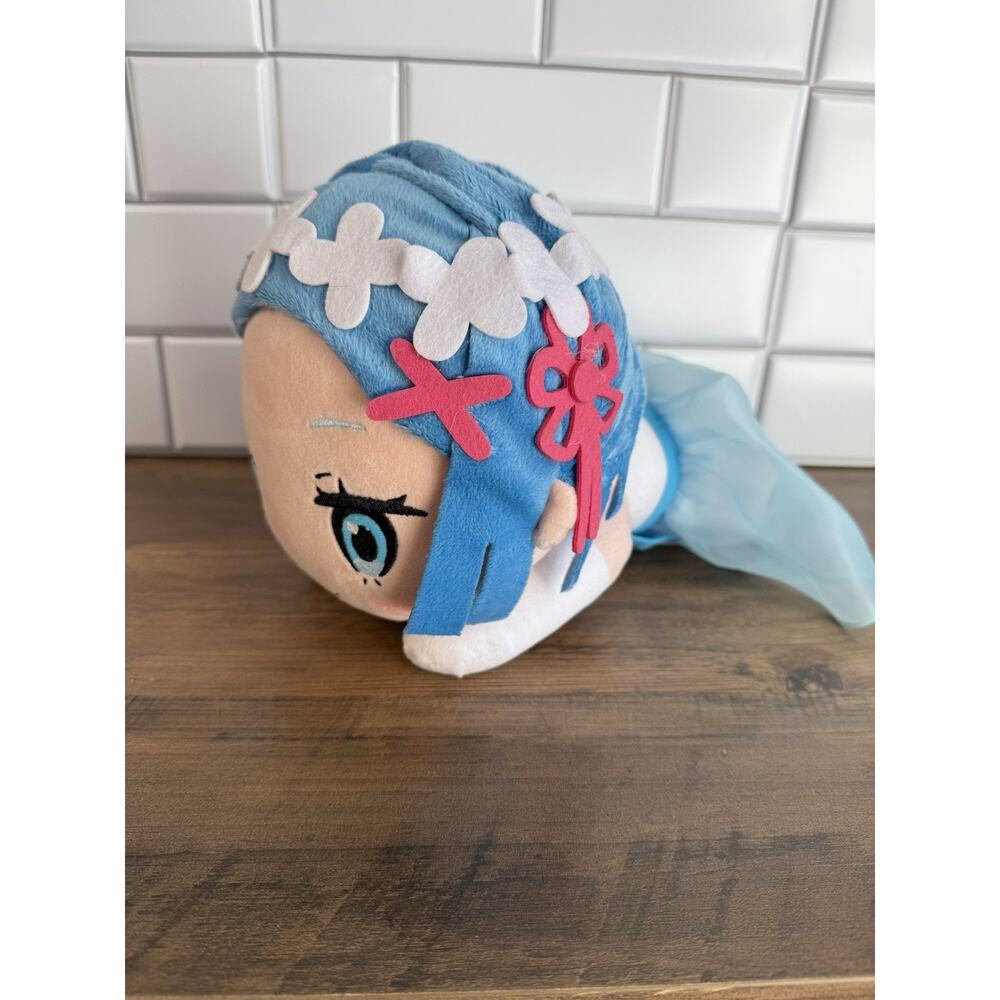 Nesoberi Rem Bridal Lay Down Plush - Picture 6 of 11